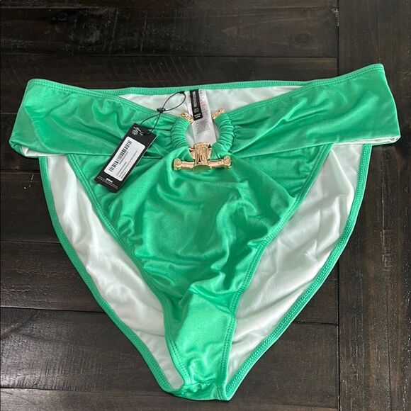 PrettyLittleThing Plus Green Hammered Bikini Bottom with Gold Detail - Sz 14 - Picture 1 of 7